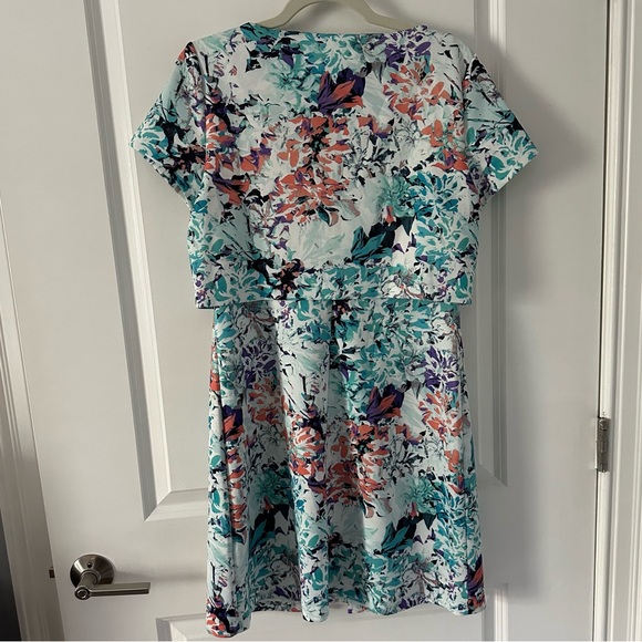 Ivanka Trump Floral Printed Popover Dress - Picture 2 of 4